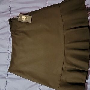 Vince Camuto Essentials Rich Black Skirt size 0